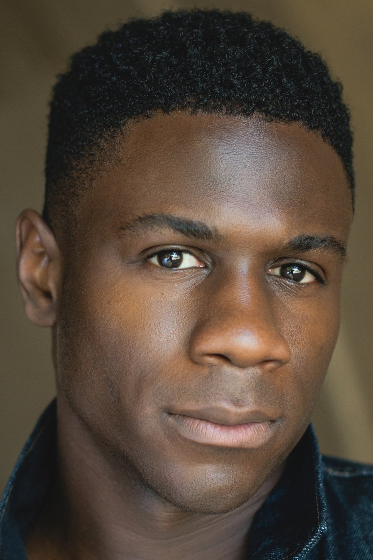 Marchánt Davis backdrop