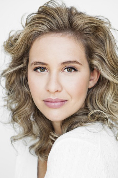 Béatrice Aubry backdrop