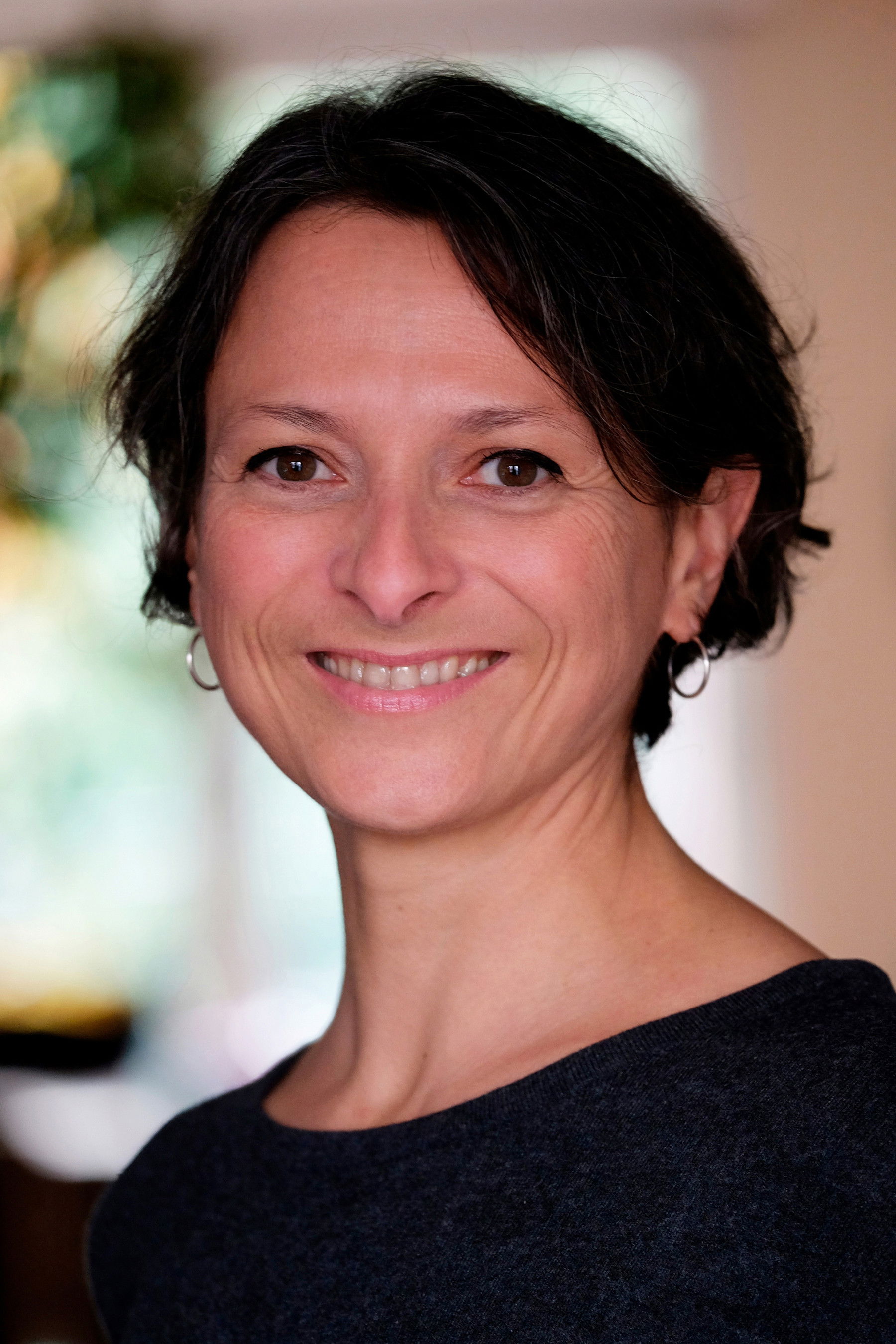 Annabel Loyola backdrop