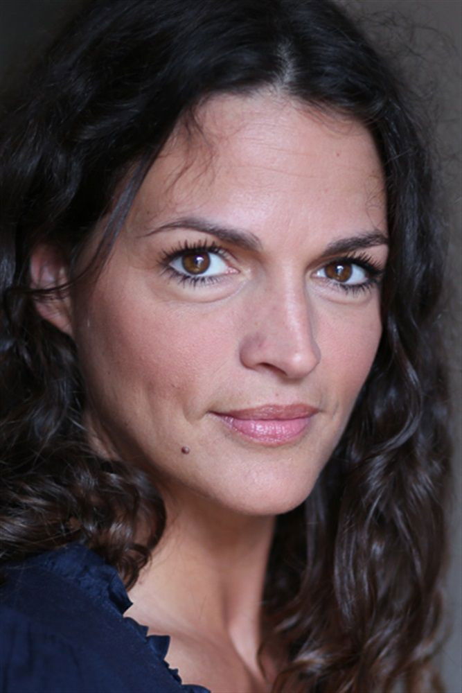 Laetitia Laburthe-Tolra backdrop