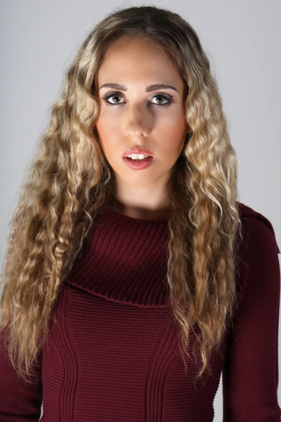 Kayla Kohla backdrop