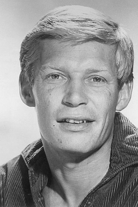 Kristofer Keri backdrop