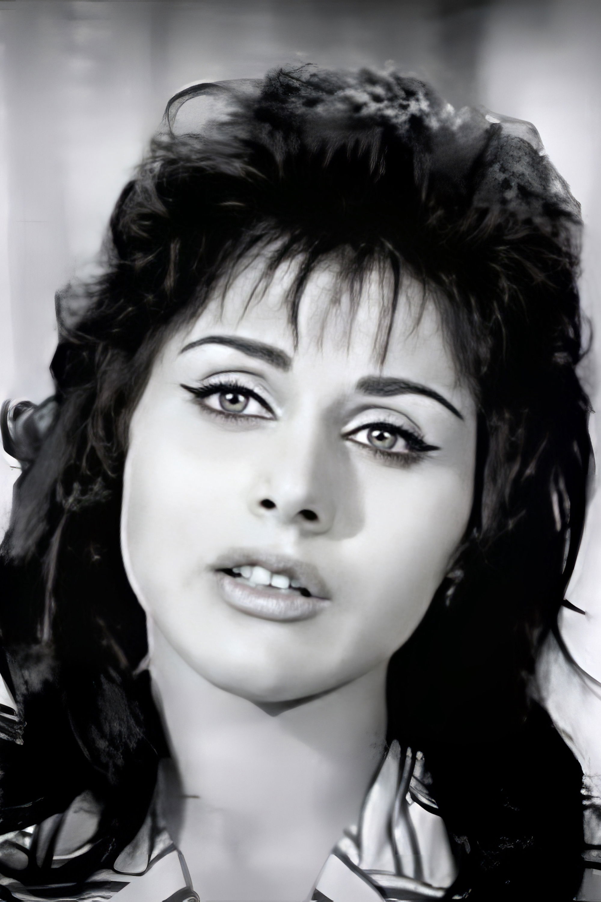 Ayfer Koray backdrop