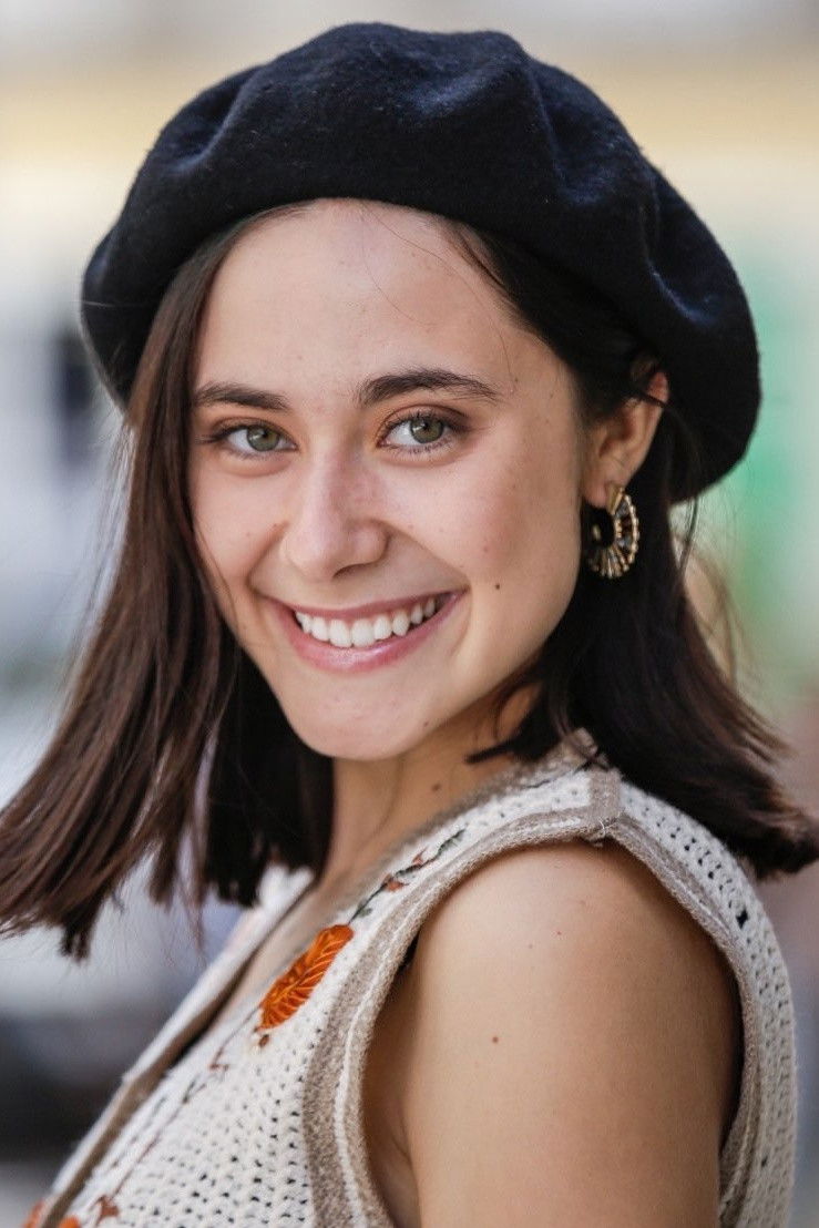 Beatriz Frazão backdrop