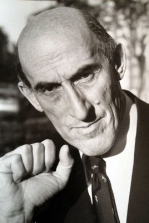 Jean-Paul Aron backdrop