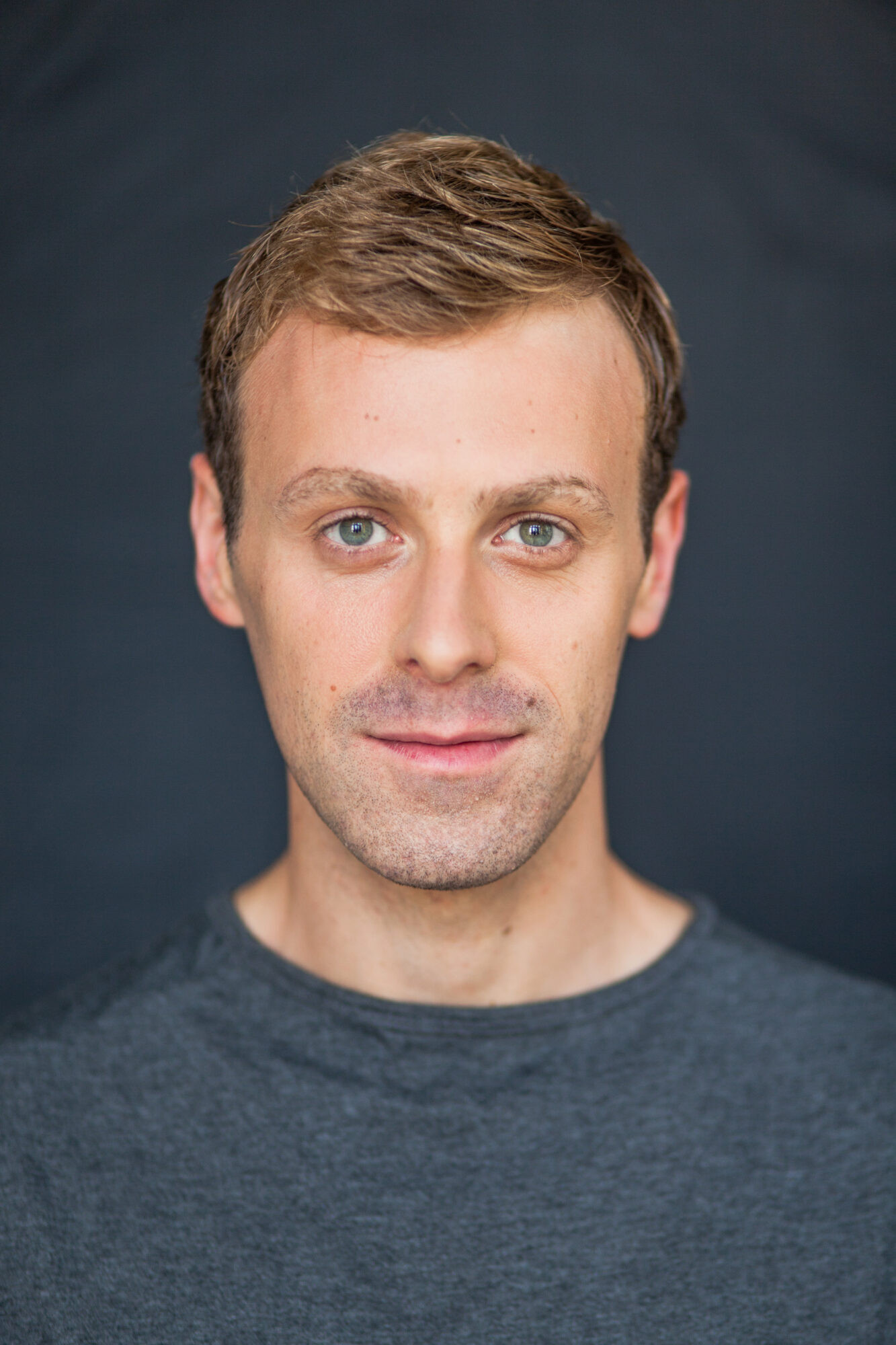 Mateusz Rusin backdrop