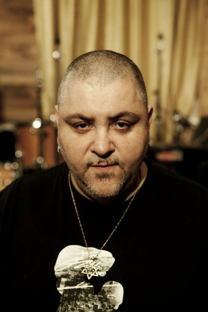 Arkadi Duchin backdrop