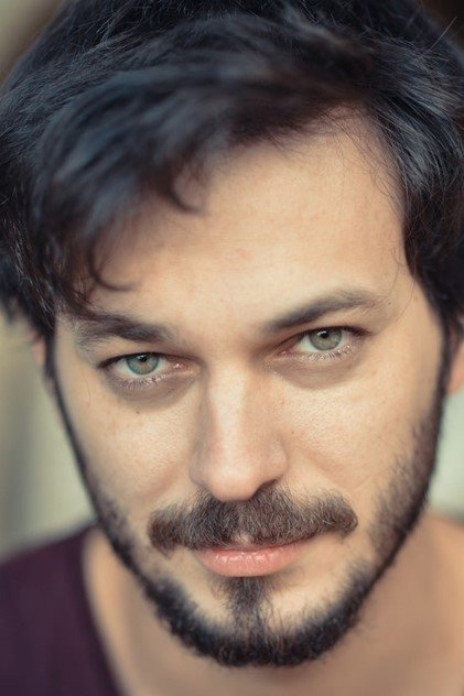 Adi Kvetner backdrop