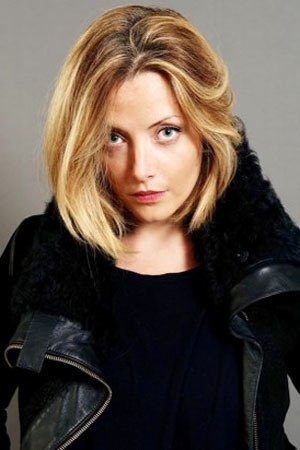 Laura Sépul backdrop