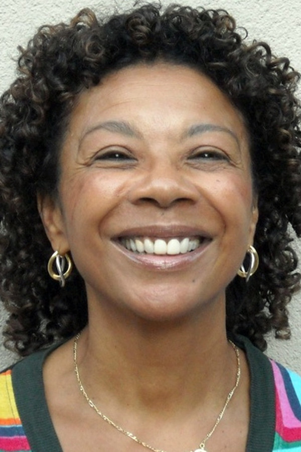 Katy Amaïzo backdrop