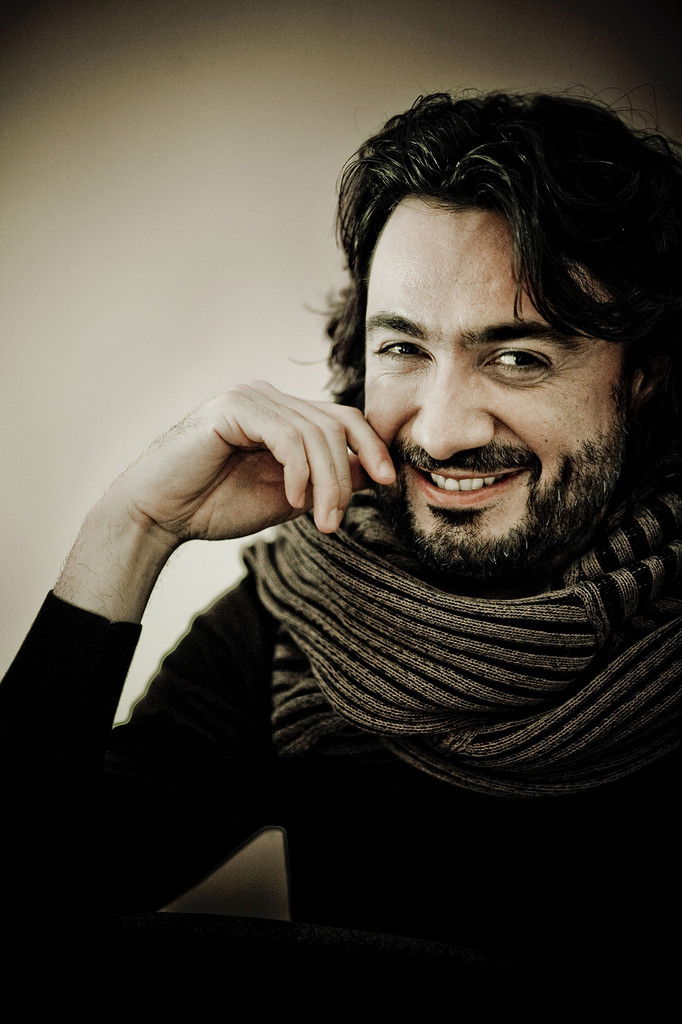 David Alegret backdrop