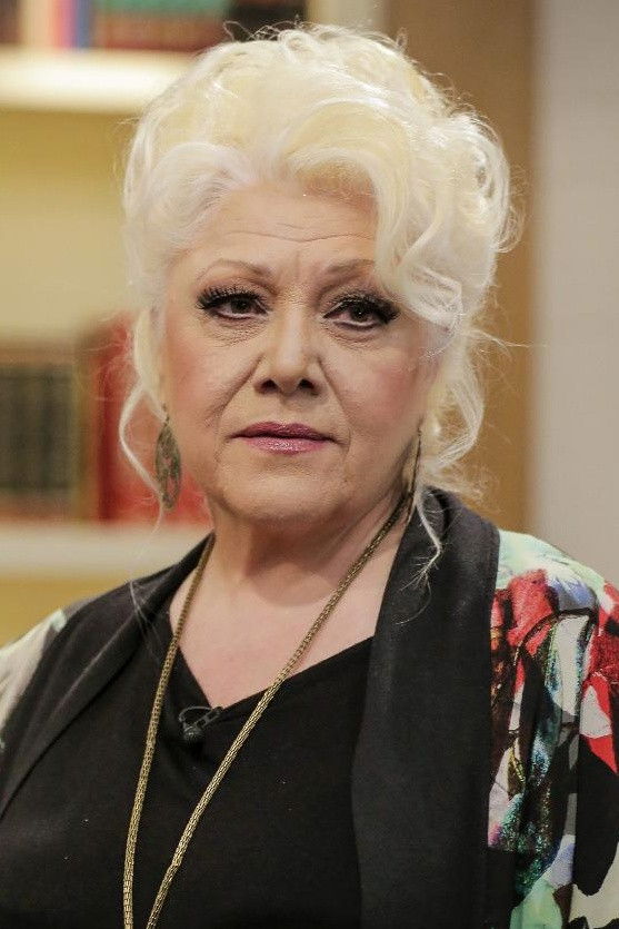 Natália de Sousa backdrop