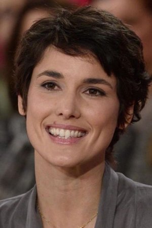 Églantine Éméyé backdrop