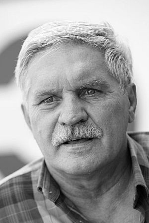 Aleksandr Kazakov backdrop