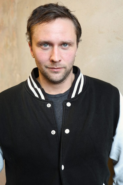 Edvin Bredefeldt backdrop