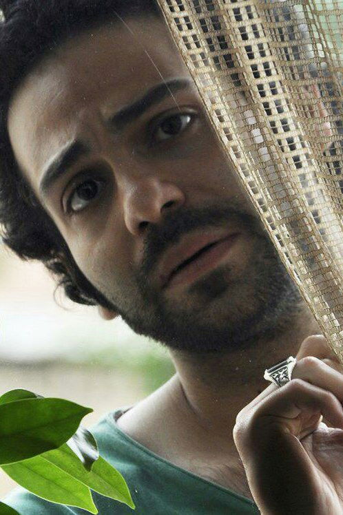 Behdad Royan backdrop