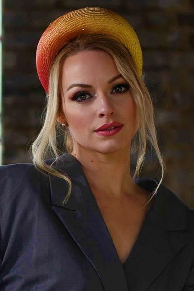 Jeanie Wishes backdrop