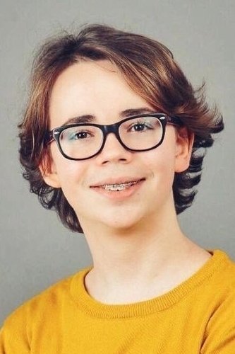 Ata Berk Mutlu backdrop