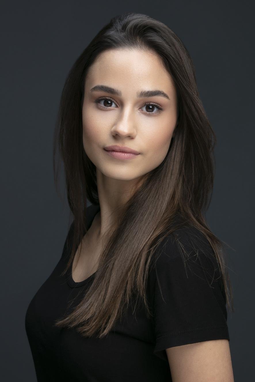 Sude Zülal Güler backdrop