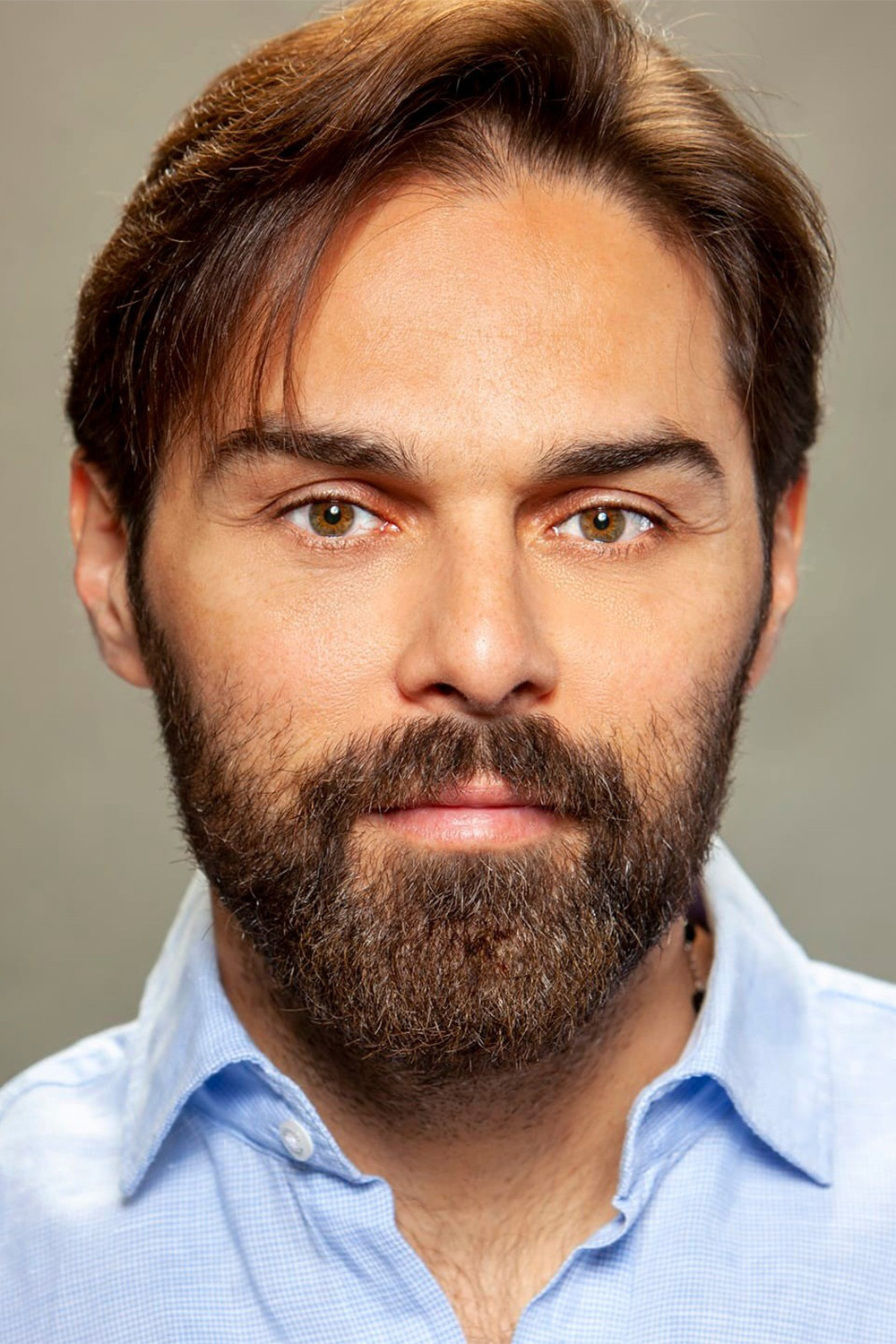 Mazen Moadam backdrop