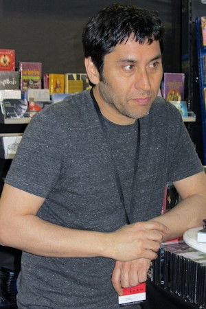 Claudio Narea backdrop