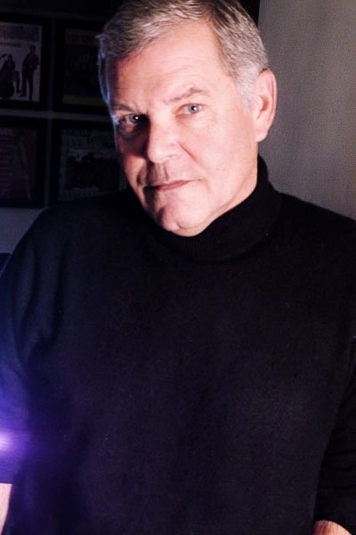 Xhorxh Kaudron backdrop