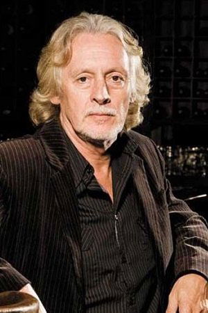 Nito Mestre backdrop