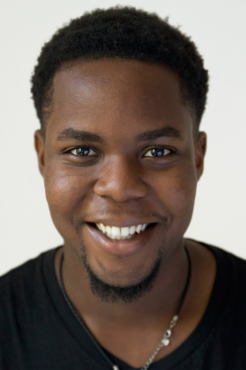 Maxime Mompérousse backdrop