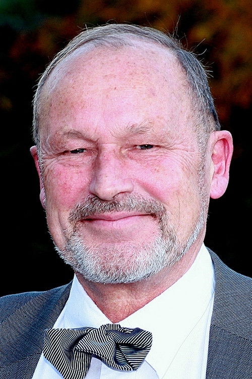 Per Fugelli backdrop