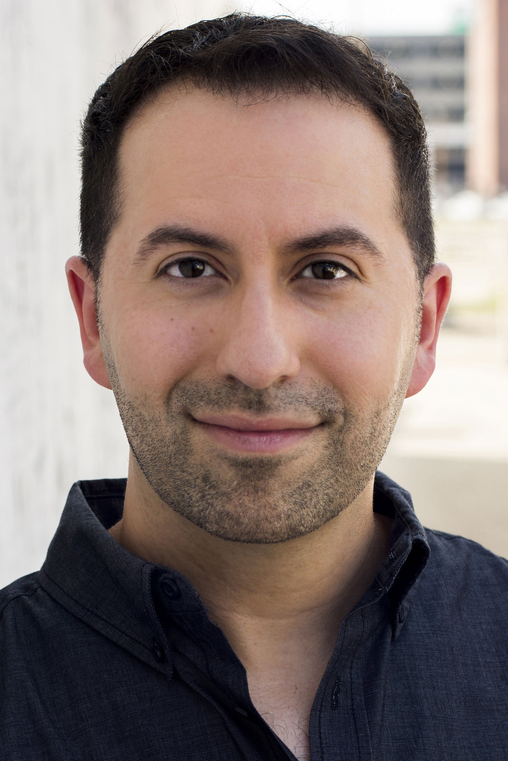 Sam Holdren backdrop