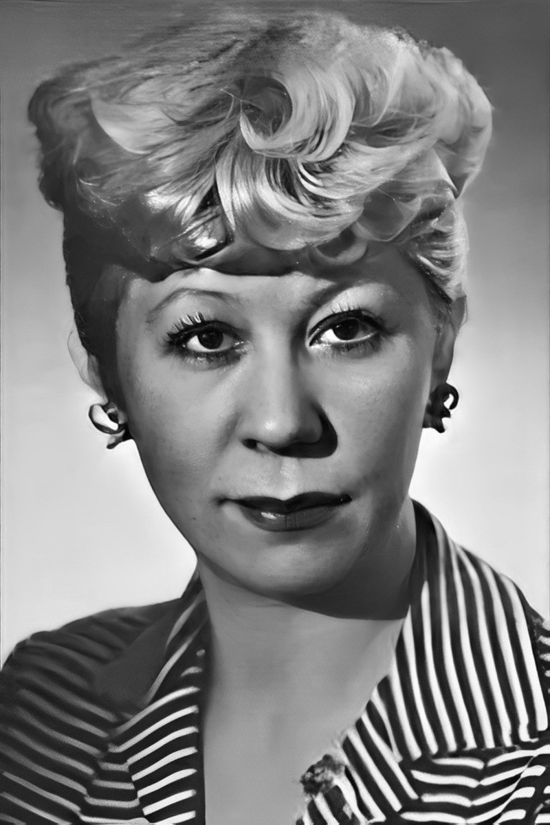 Nadezhda Samsonova backdrop