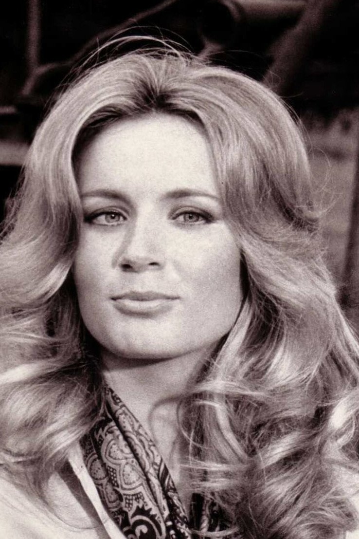 Geneviève Gilles backdrop