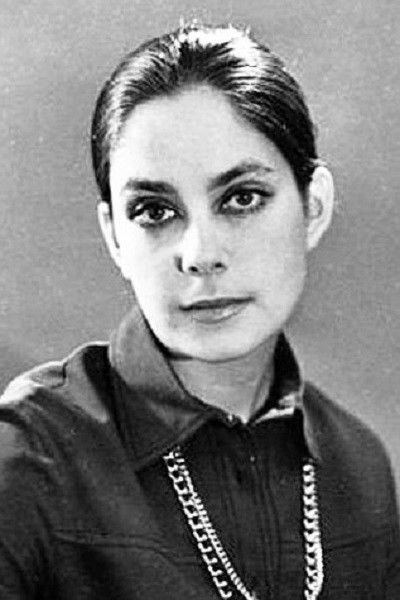 Tamara Urzhumova backdrop