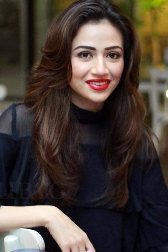 Sana Javed backdrop