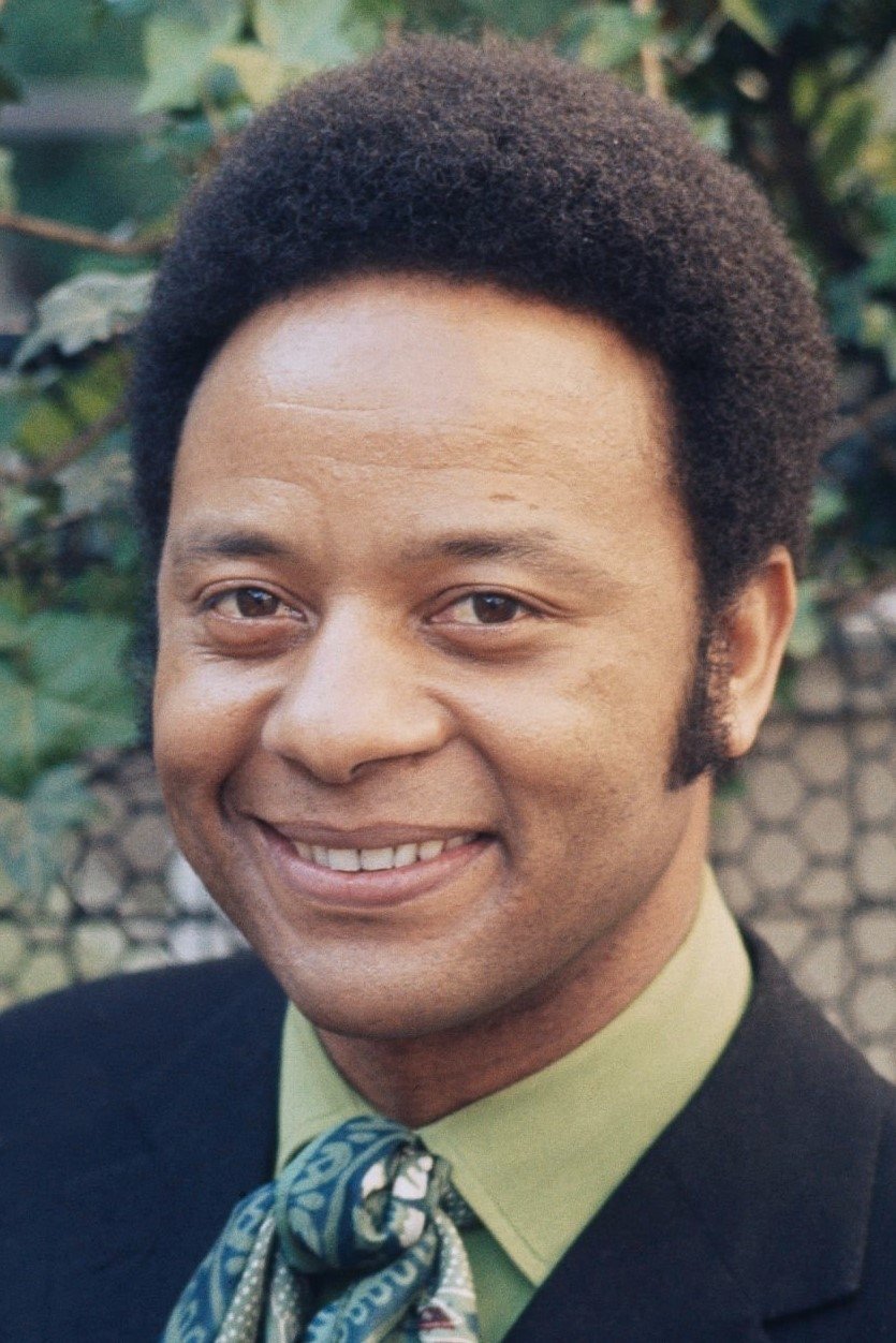 Lon Satton: Lon Saton backdrop