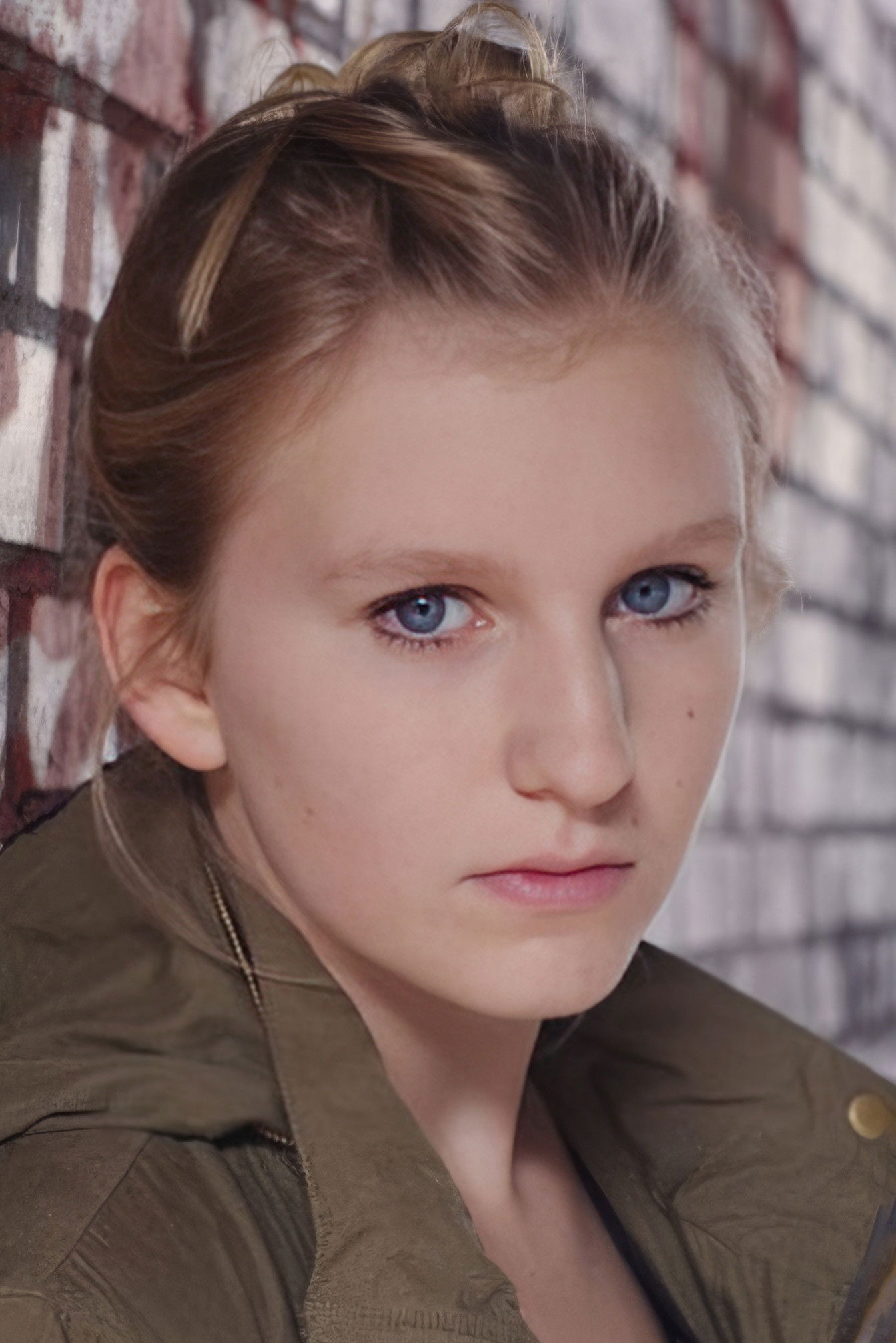 Jule Dormann backdrop