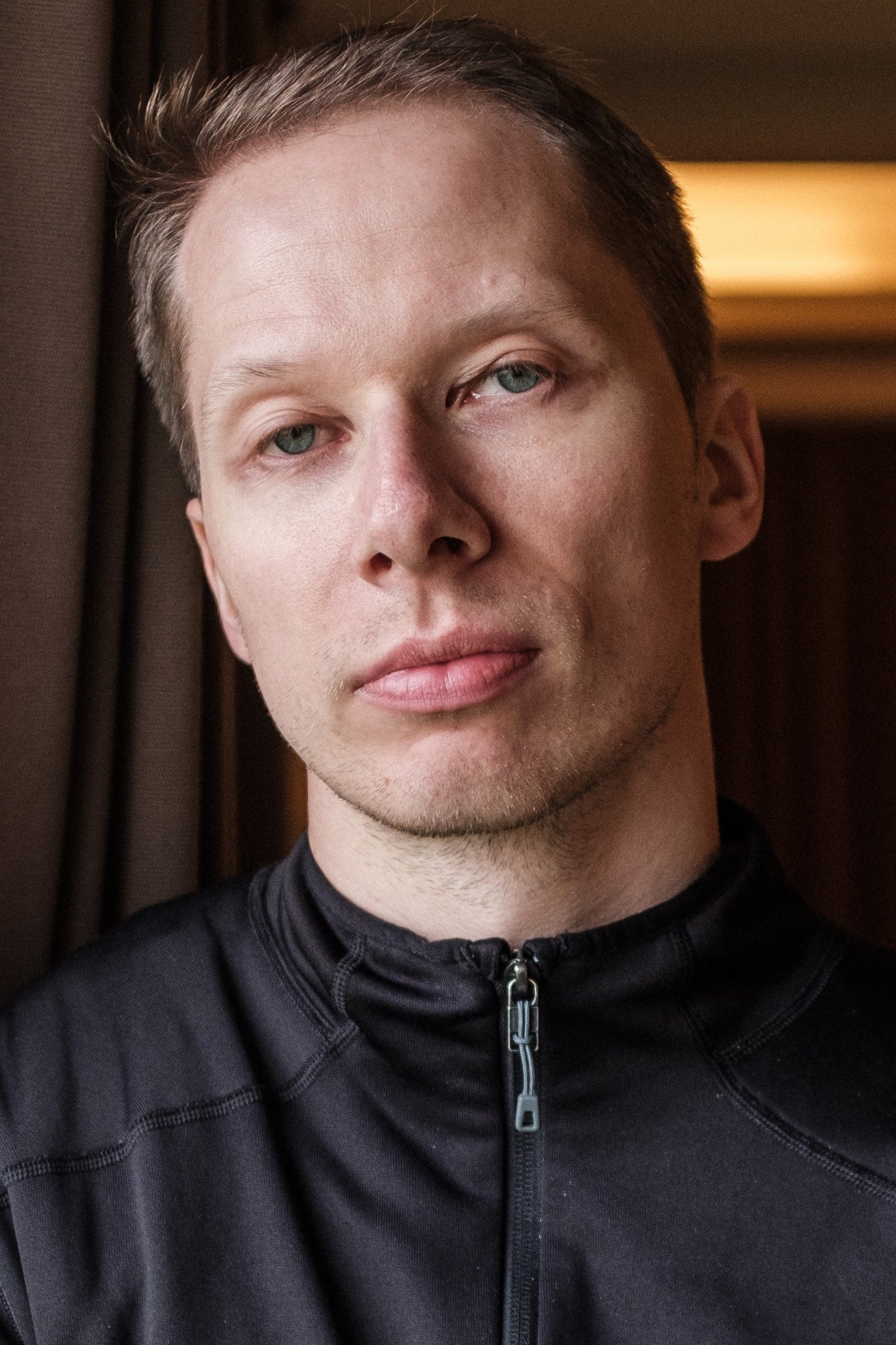 Maximilian Jaenisch backdrop