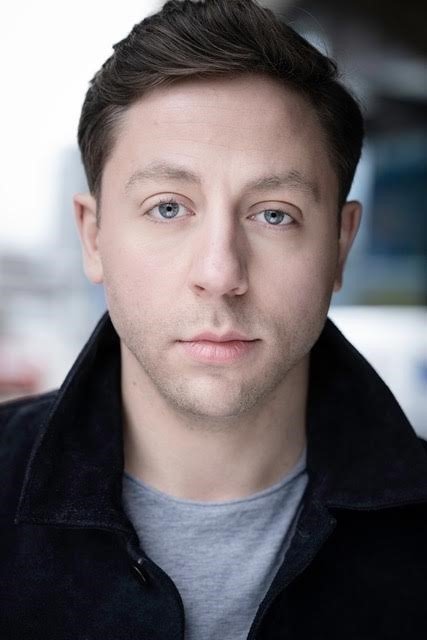 Izaak Cainer backdrop