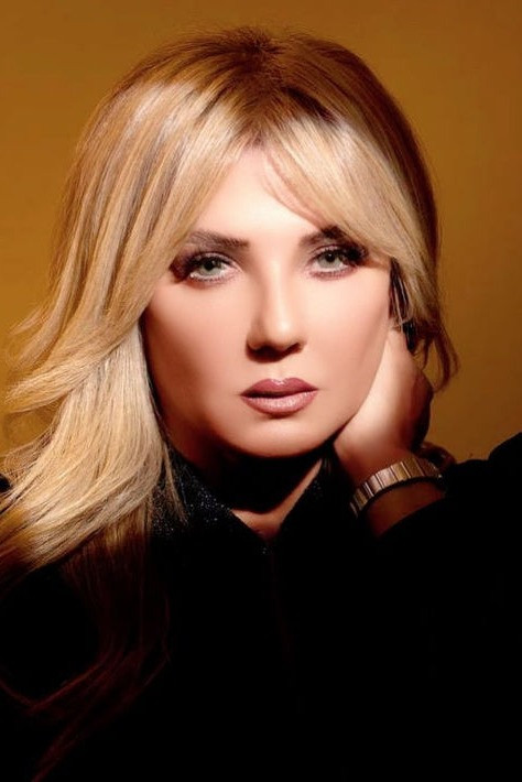 Nada Bassiouny backdrop