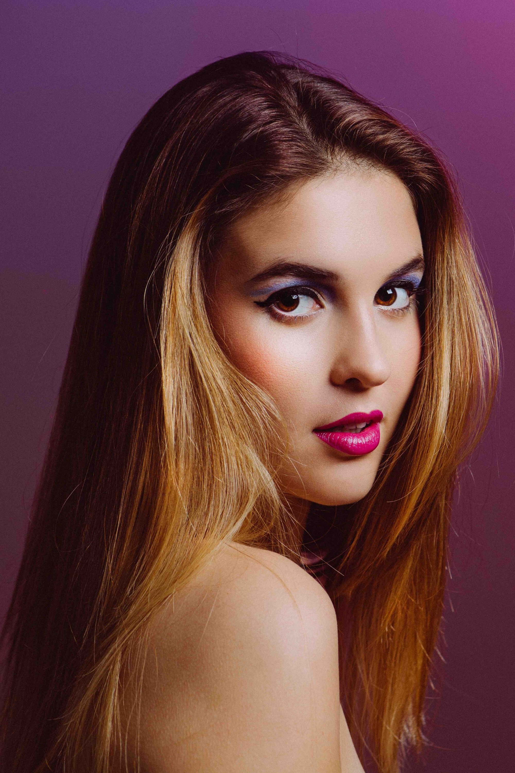 Belén Soto backdrop