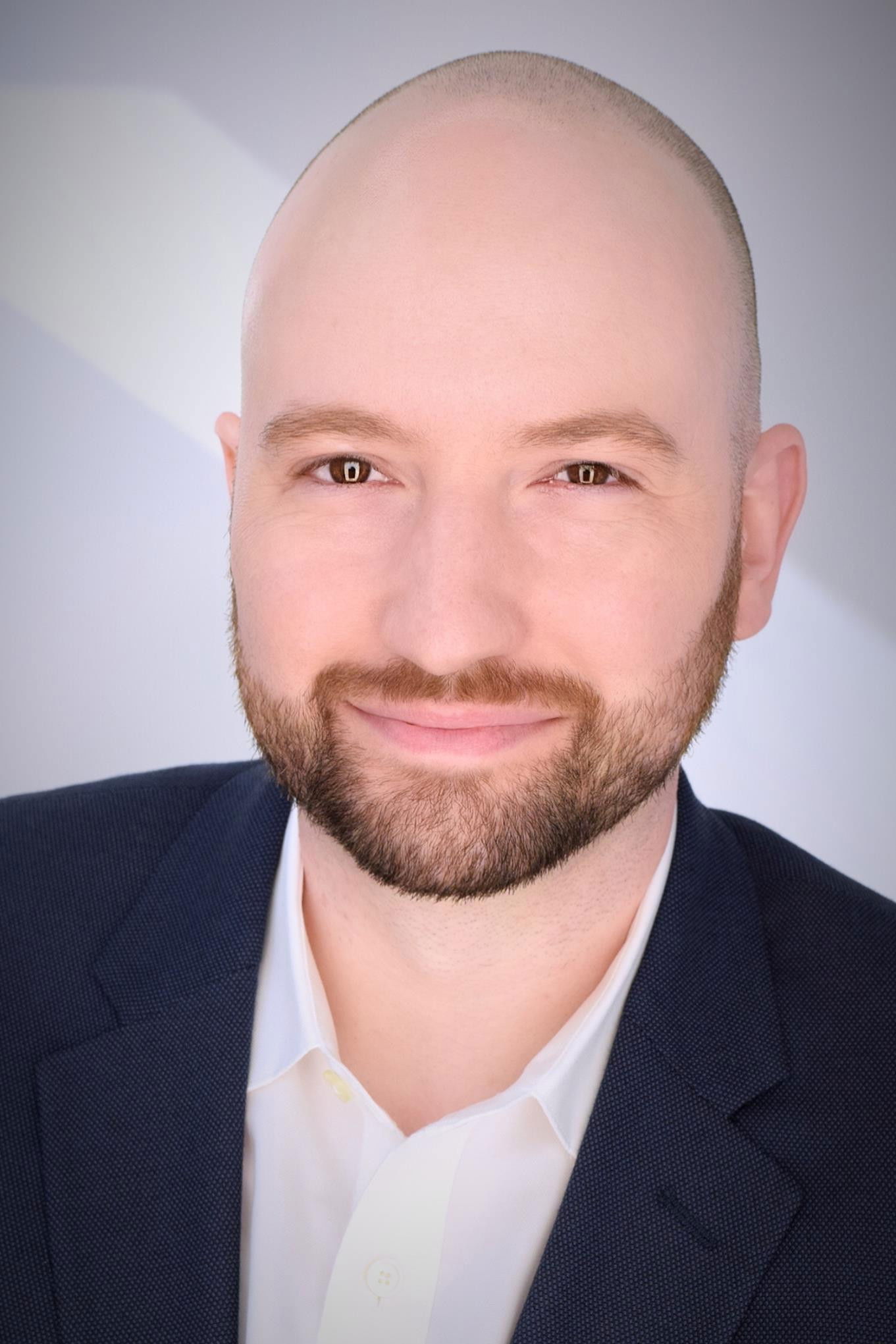 Ryan Lindberg backdrop