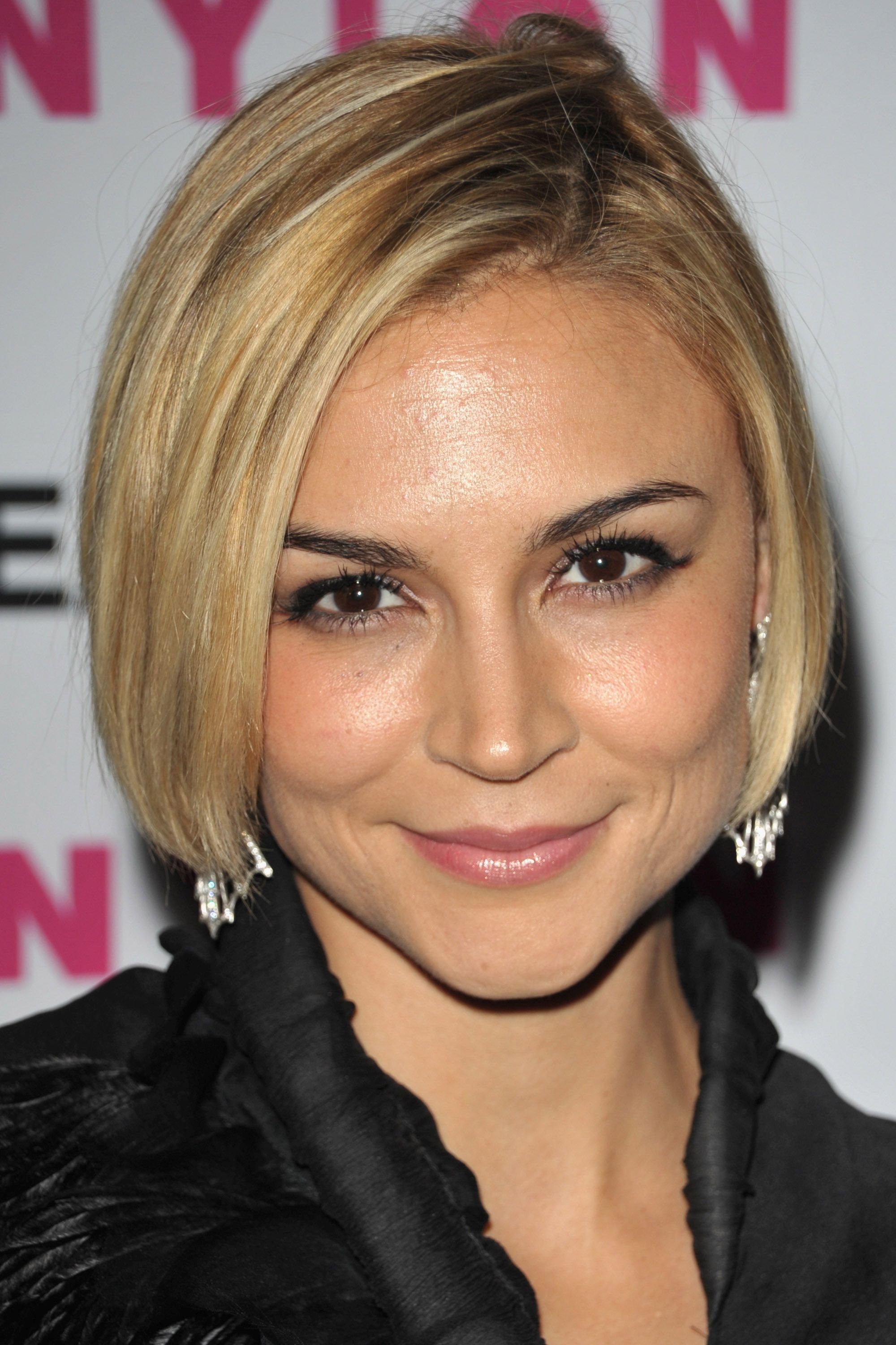 Samaire Armstrong backdrop