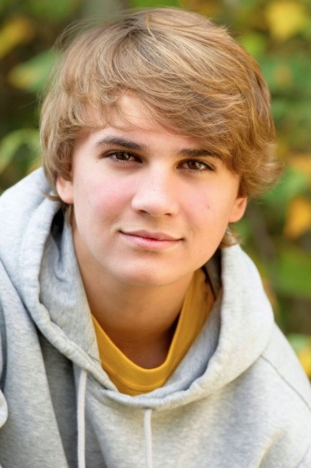 Peter Harris backdrop