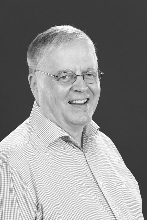 Jukka Voutilainen backdrop