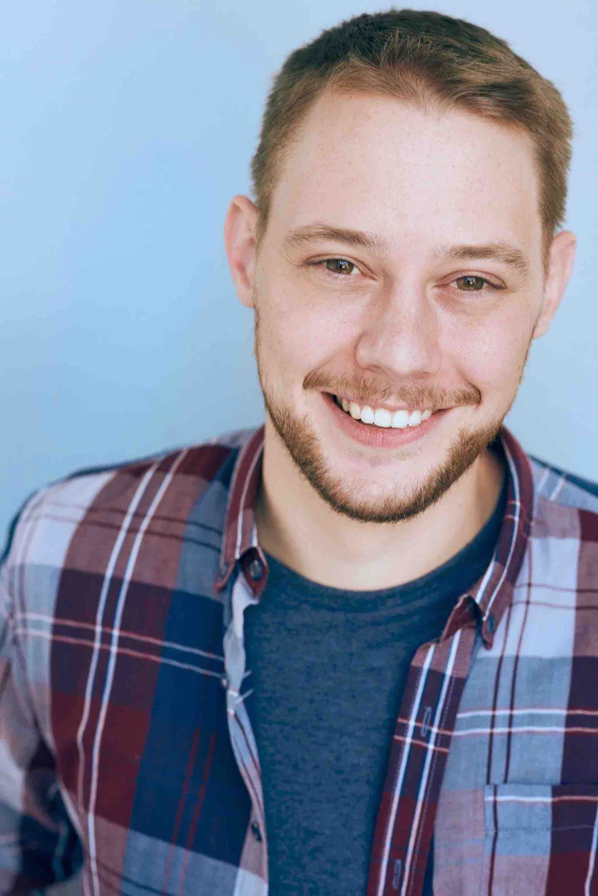 Evan Marshall backdrop