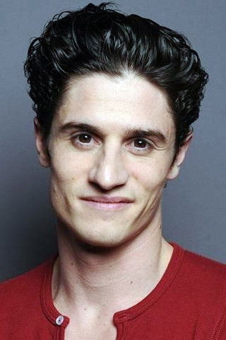 Guillaume Romain backdrop