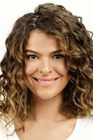 Gamze Topuz backdrop