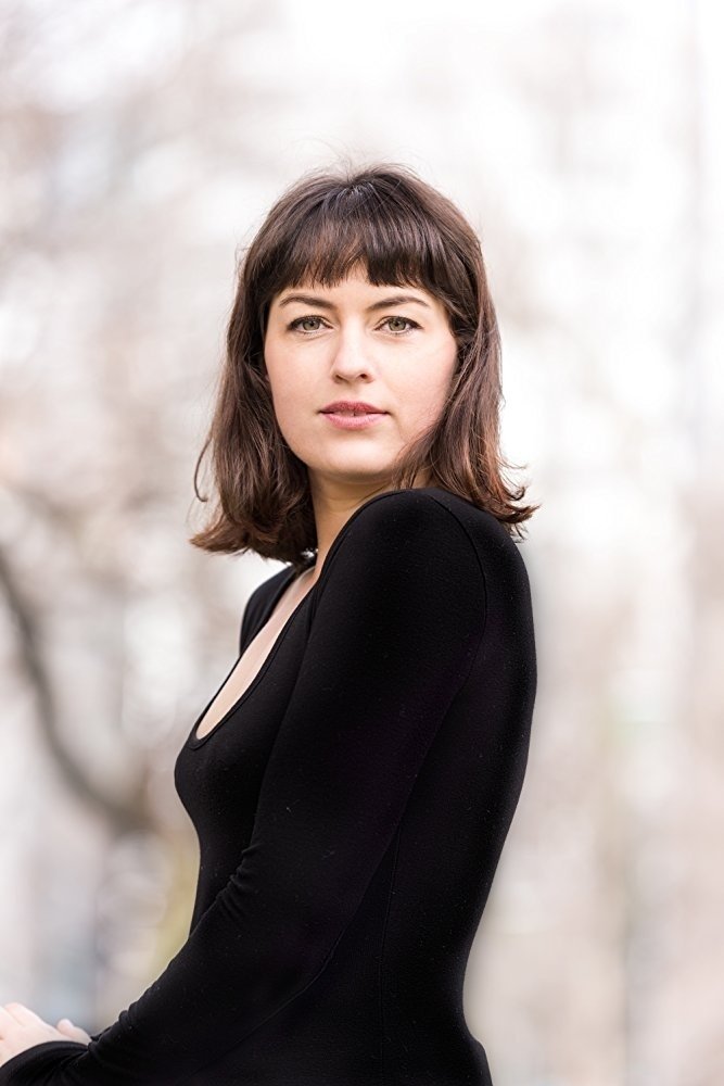 Sarah Clarke backdrop