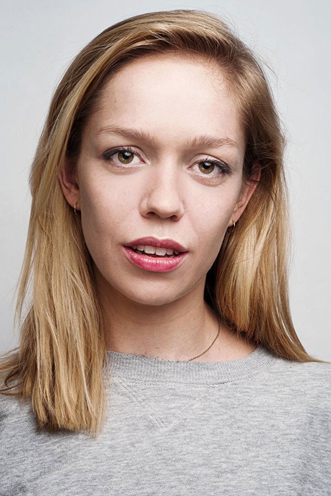 Louisa Hollway backdrop