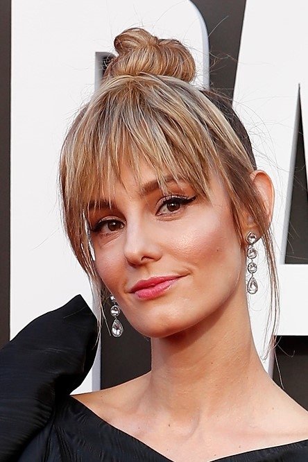 Esther Acebo backdrop